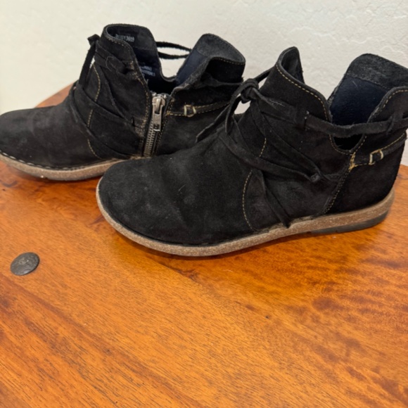 Born Womens Tarklin Boot Black Size 7/ 38 - Picture 2 of 7